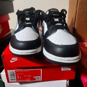 Panda Dunks Low Preschool size 1Panda Dunks Low Preschool size 1